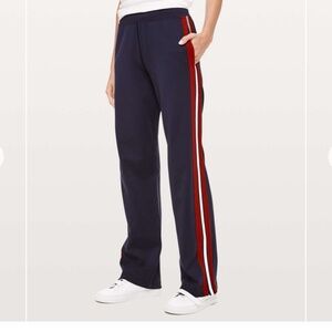 Lululemon Cover Your Track Pants size 10